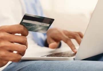 Comment être payé par virement bancaire