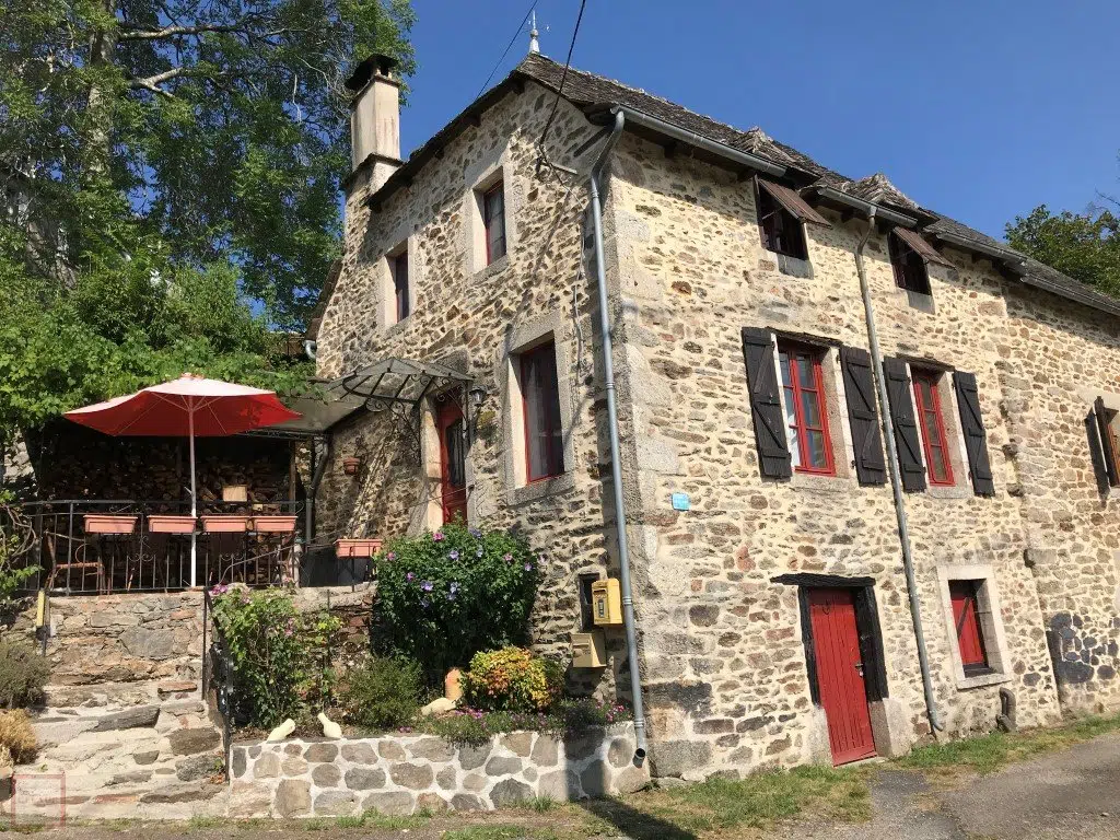 La beauté de la maison en pierre