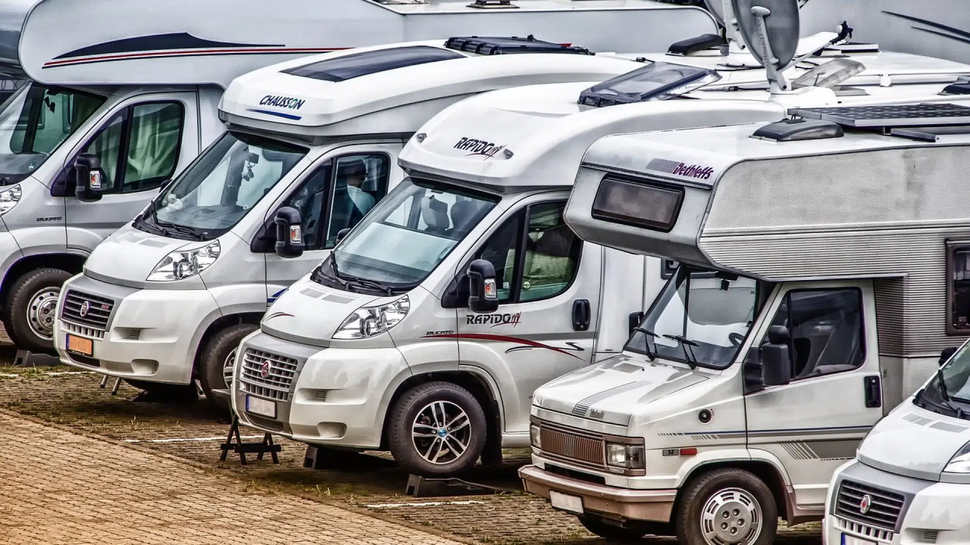 Faut-il louer ou acheter un camping-car ?